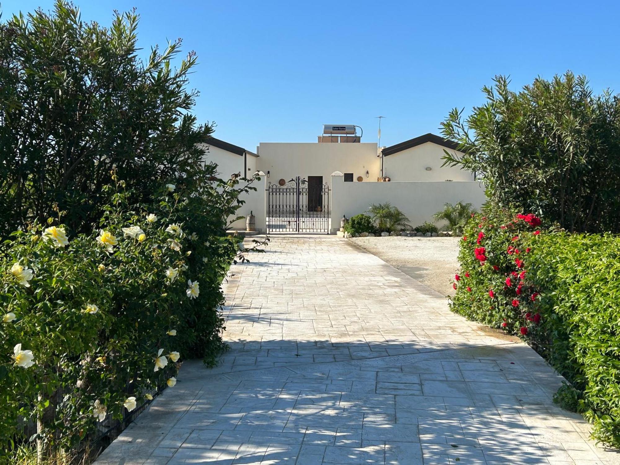 Baglio Il Gelso E L'Ulivo Appartamento Il Fico โนโต ภายนอก รูปภาพ